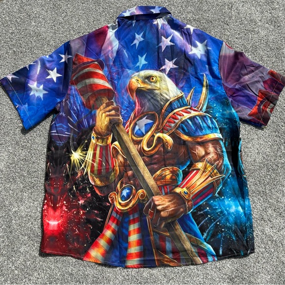NWT Men’s Short Sleeve Button Up Patriotic, American Flag, Eagle, Large Shirt - Picture 3 of 7